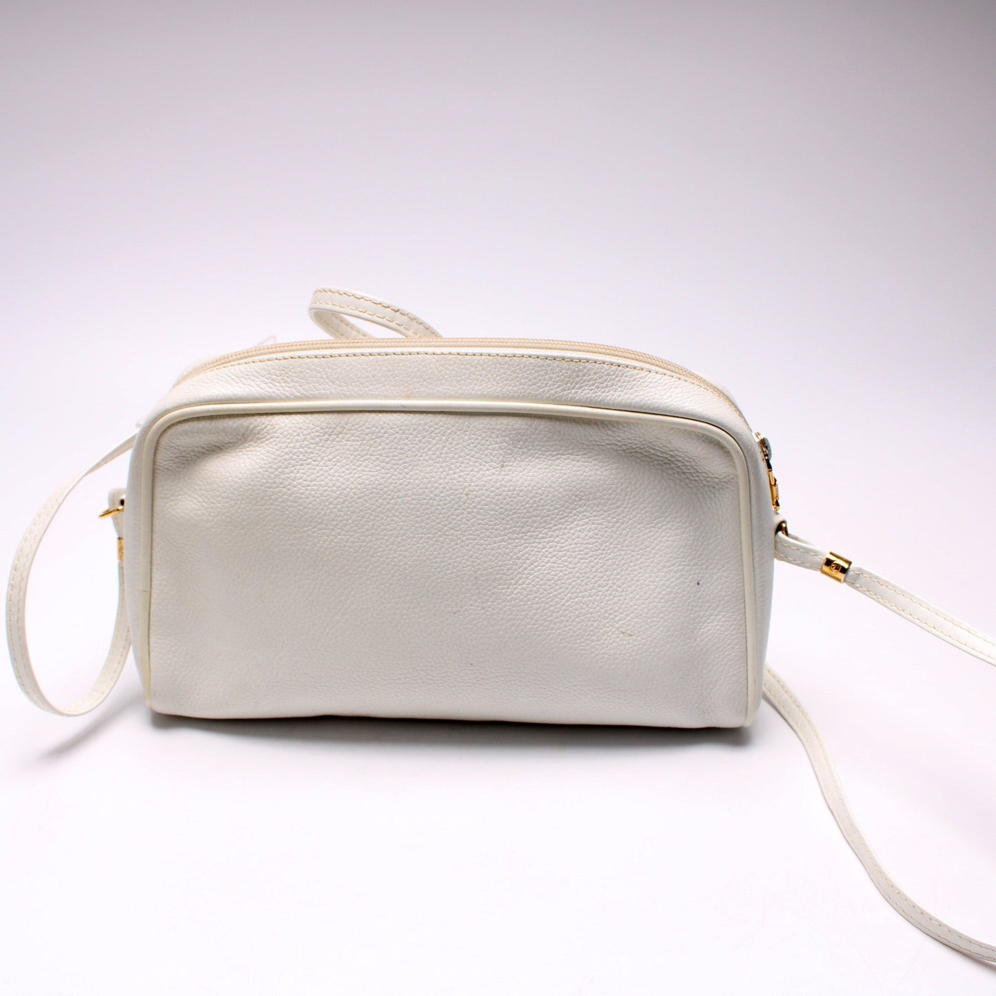 Gucci 007-1112   Leather Shoulder Bag