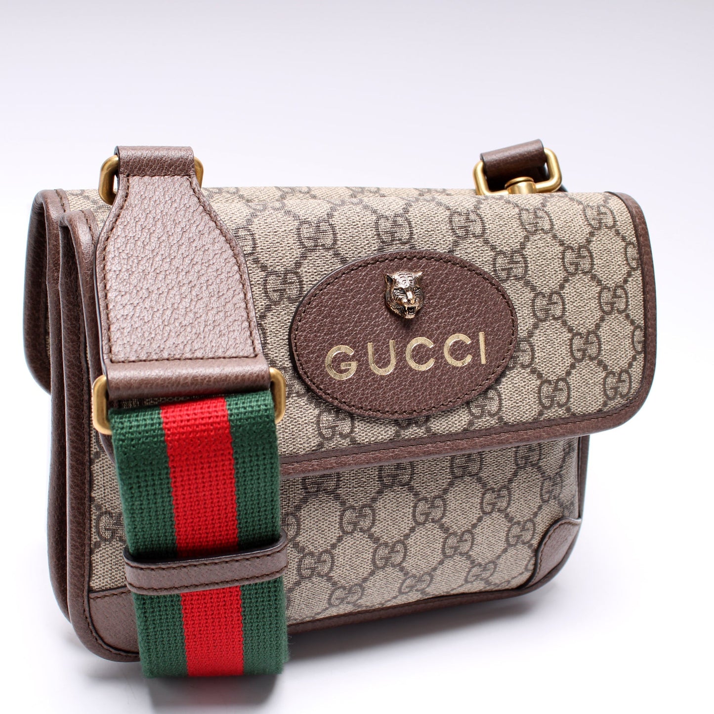Gucci 501050 GG Supreme Neo Messenger Small Bag
