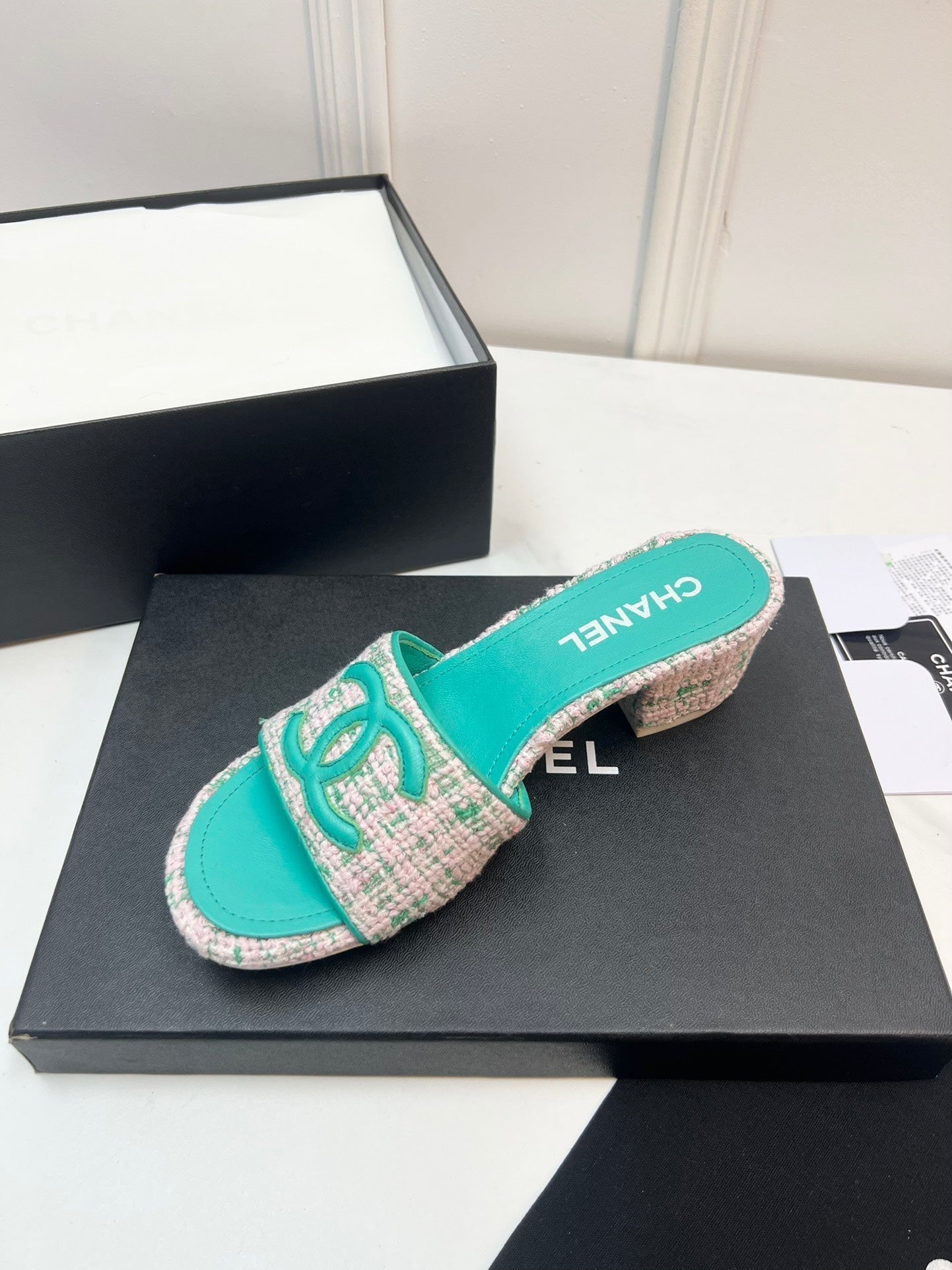 New 1:1 rep CHL High Heel Shoes 057