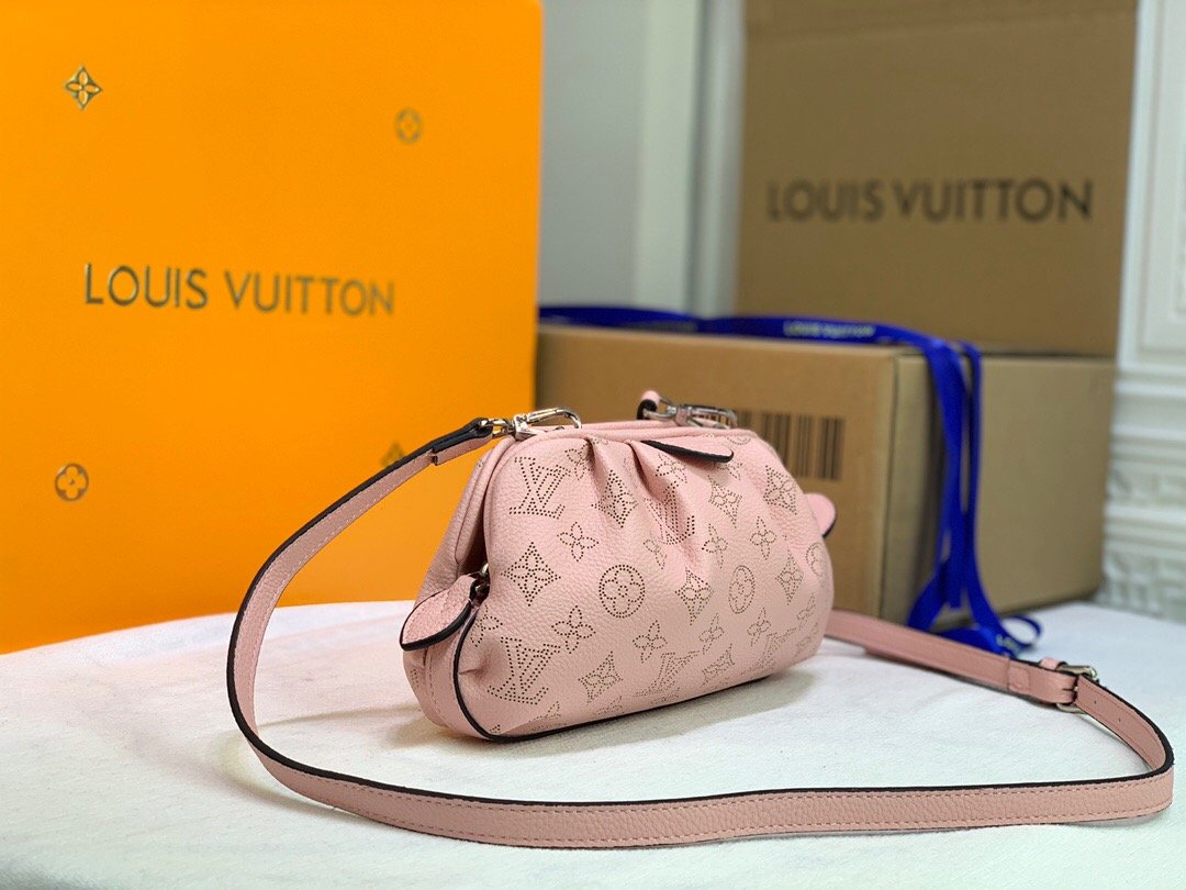 EN - New 1:1 rep  Bags LUV 123