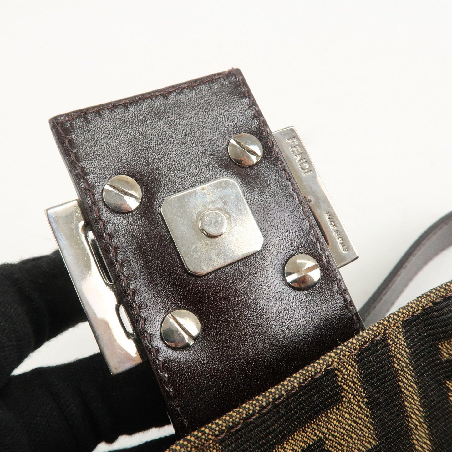 FENDI Mamma Baguette Zucca Canvas Leathr Shoulder Bag 214526424099  d