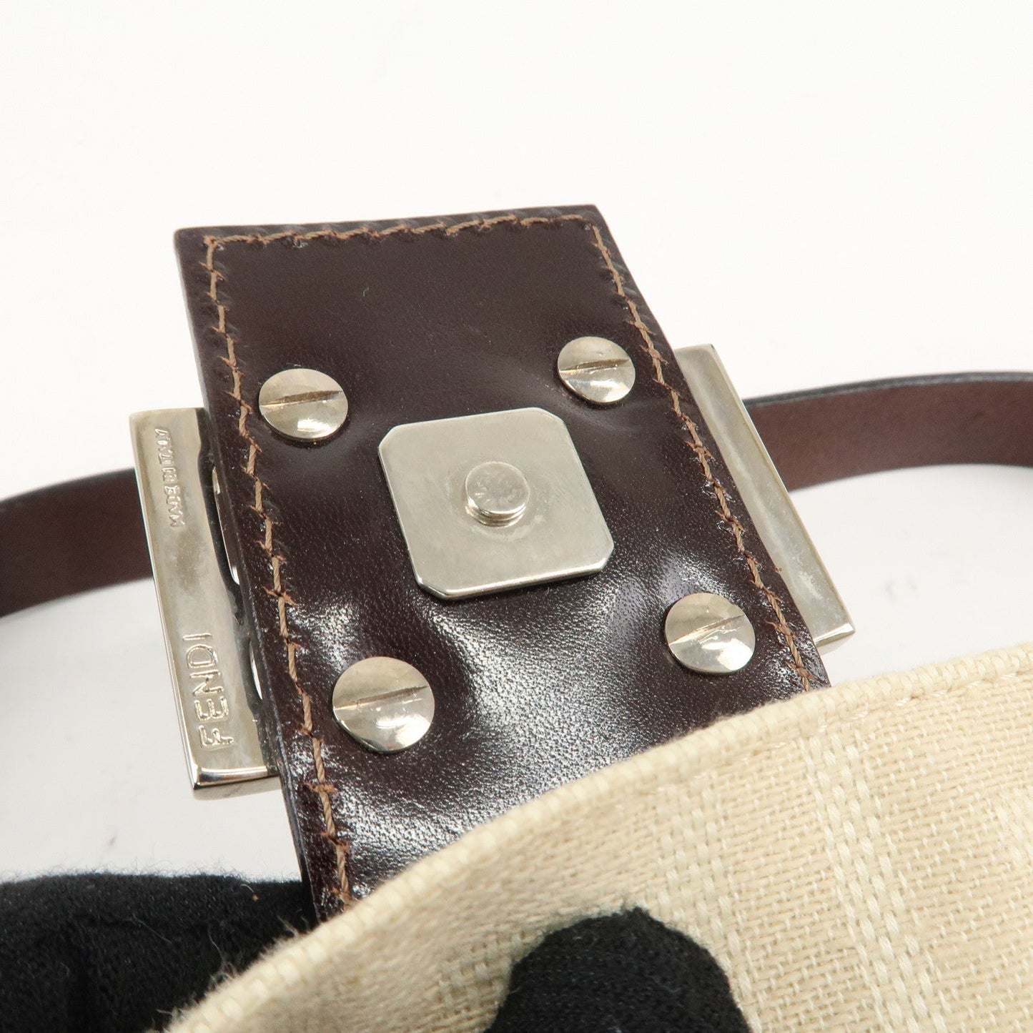 FENDI Mamma Baguette Zucca Canvas Leather Shoulder Bag Beige 26424  d