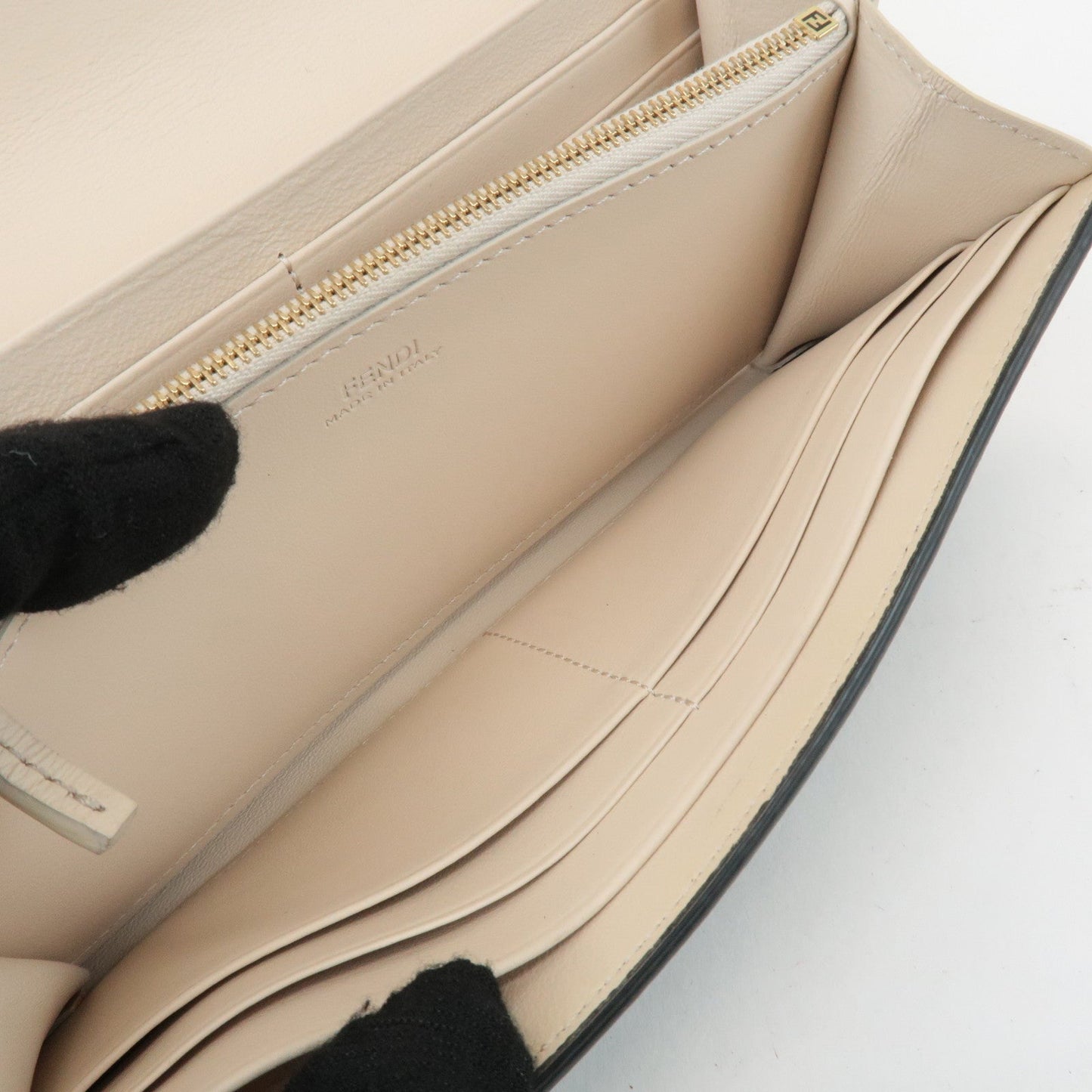 FENDI Leather Peekaboo Bi-fold Long Wallet Black 8M0427  d