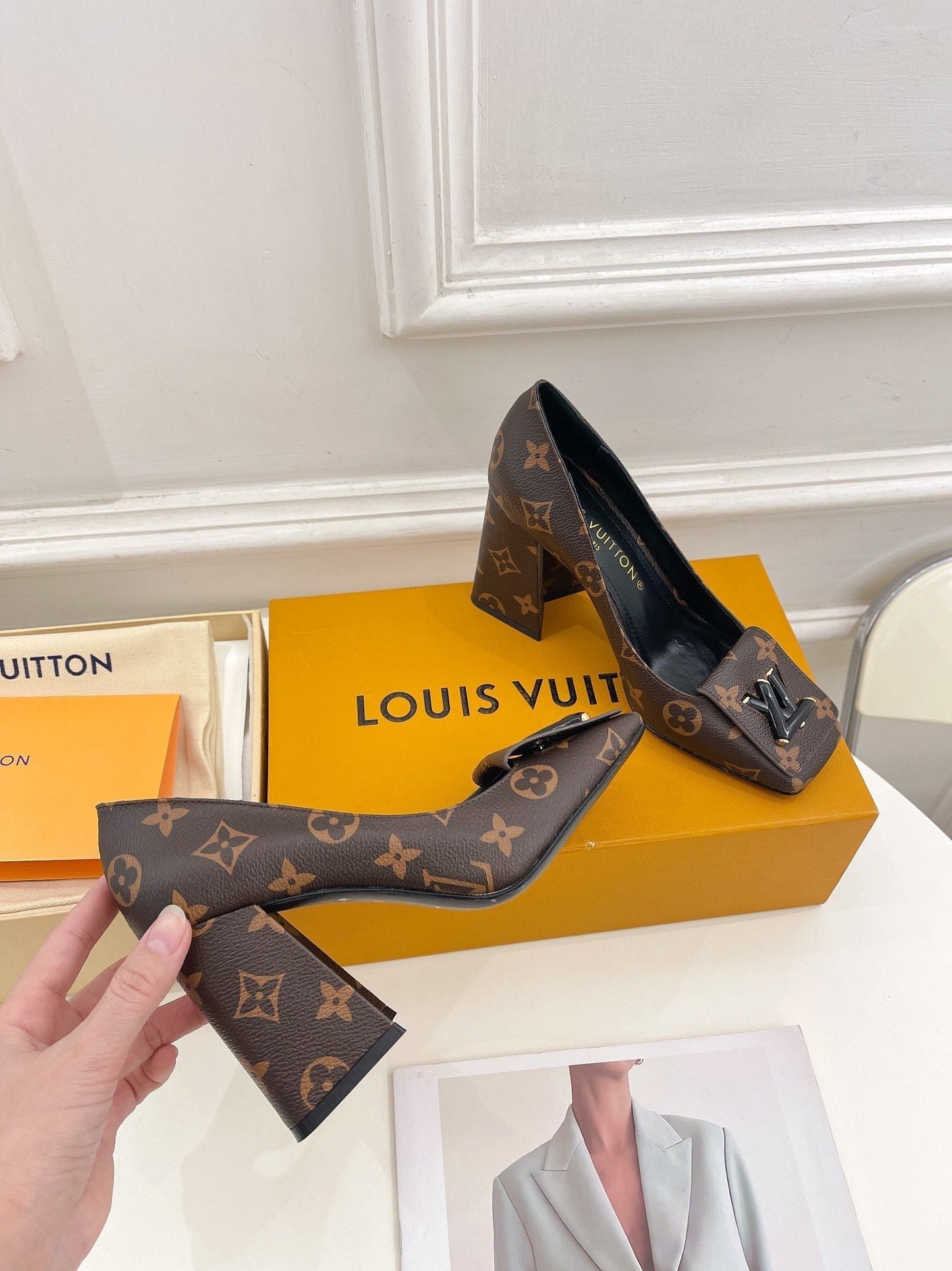 New 1:1 rep LUV High Heel Shoes 011
