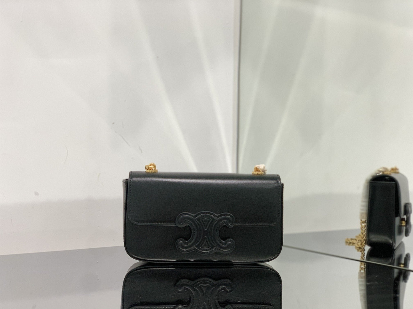Top Quality Chain Shoulder Bag Cuir Triomphe Black For Women 7.9in/20cm