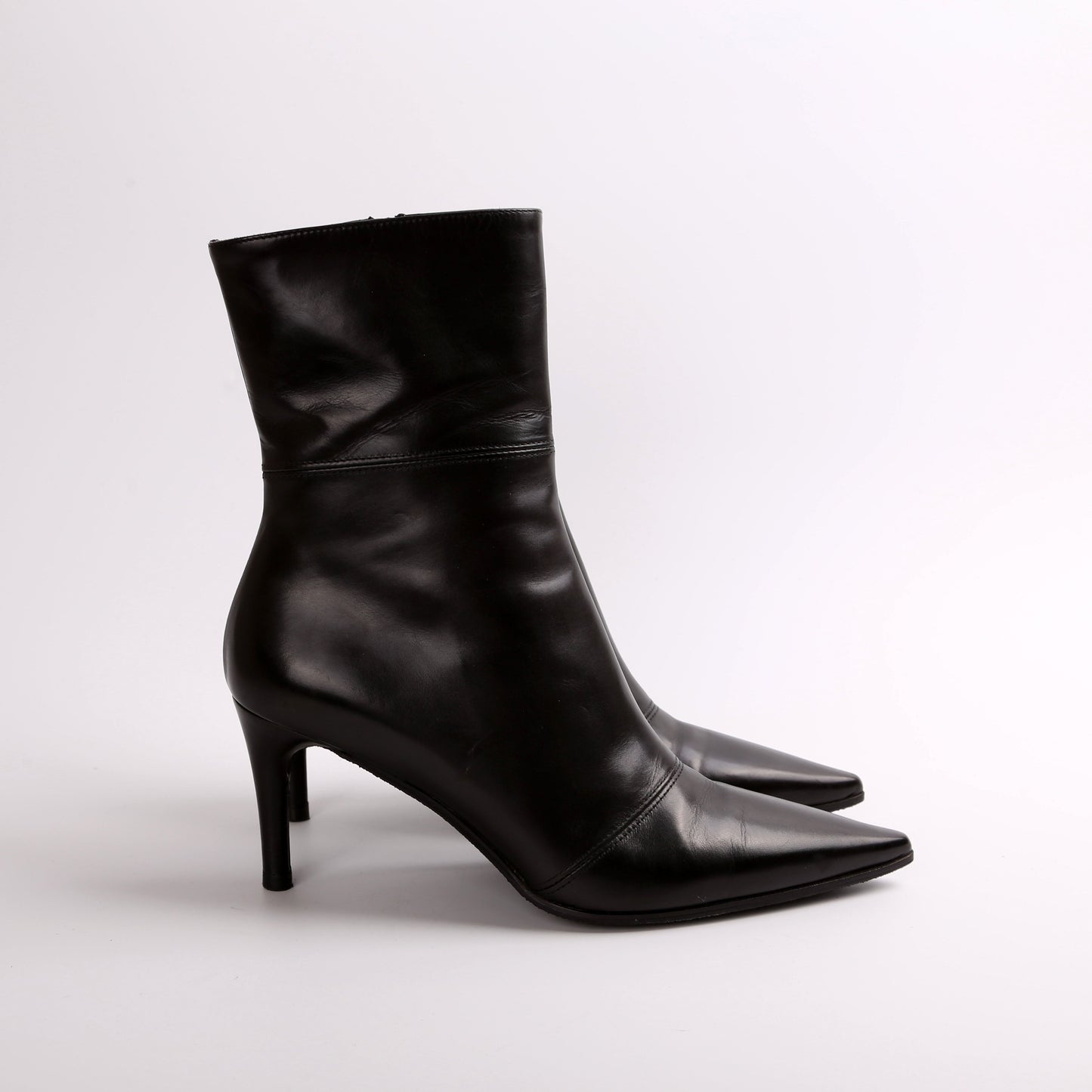 Gucci Leather Pointed Toe Boots Size .