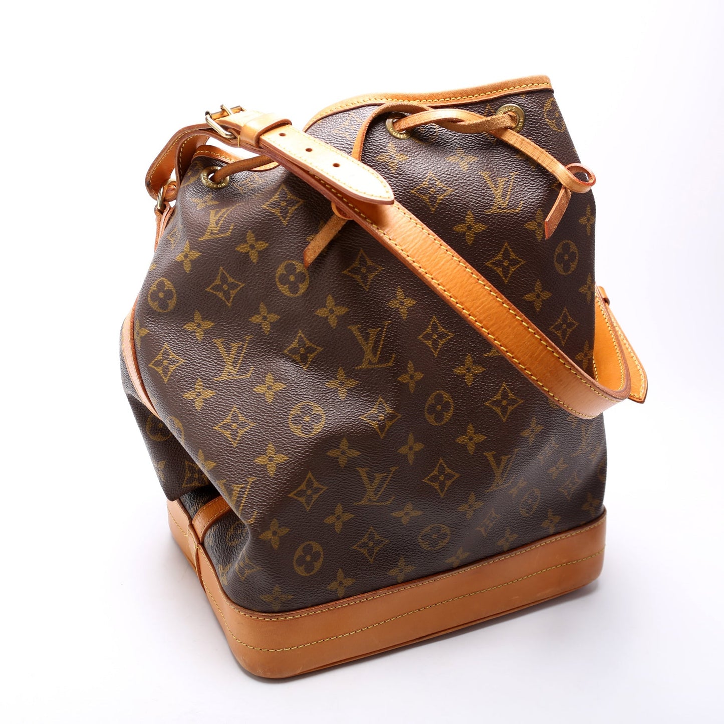 Louis Vuitton Noe Monogram