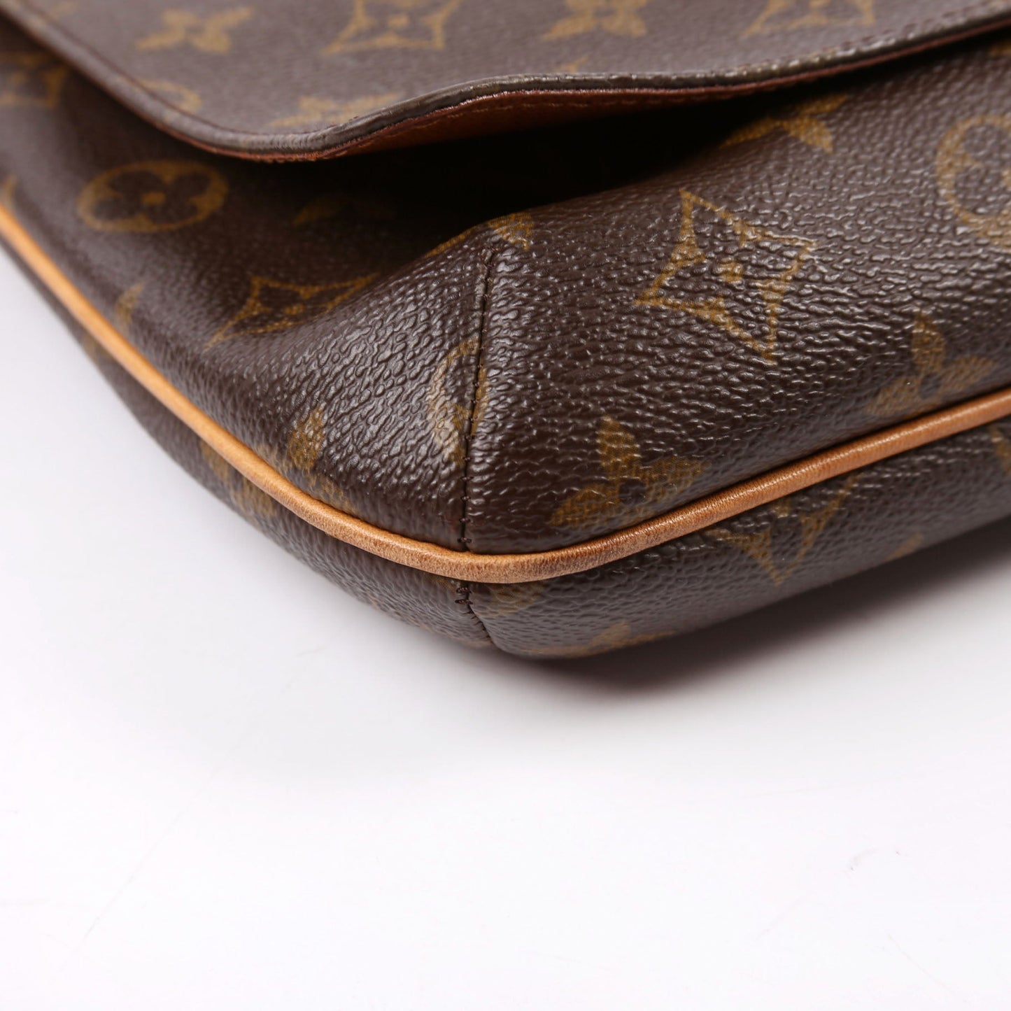 Louis Vuitton M tte Tango Long Monogram