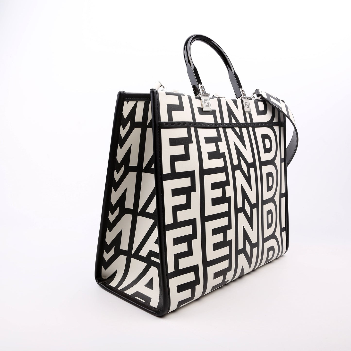 Fendi X Marc Jacobs Sunshine Shopper Medium Leather Black/White Bag