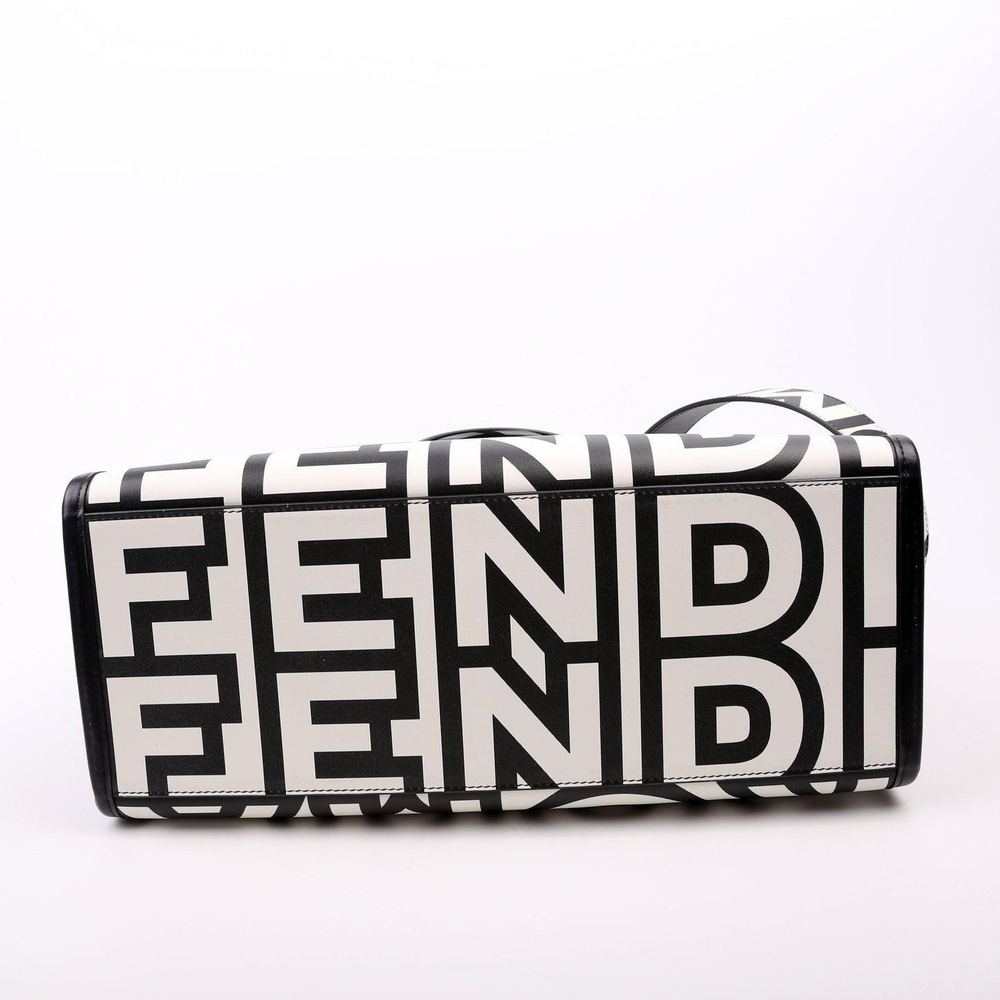 Fendi X Marc Jacobs Sunshine Shopper Medium Leather Black/White Bag