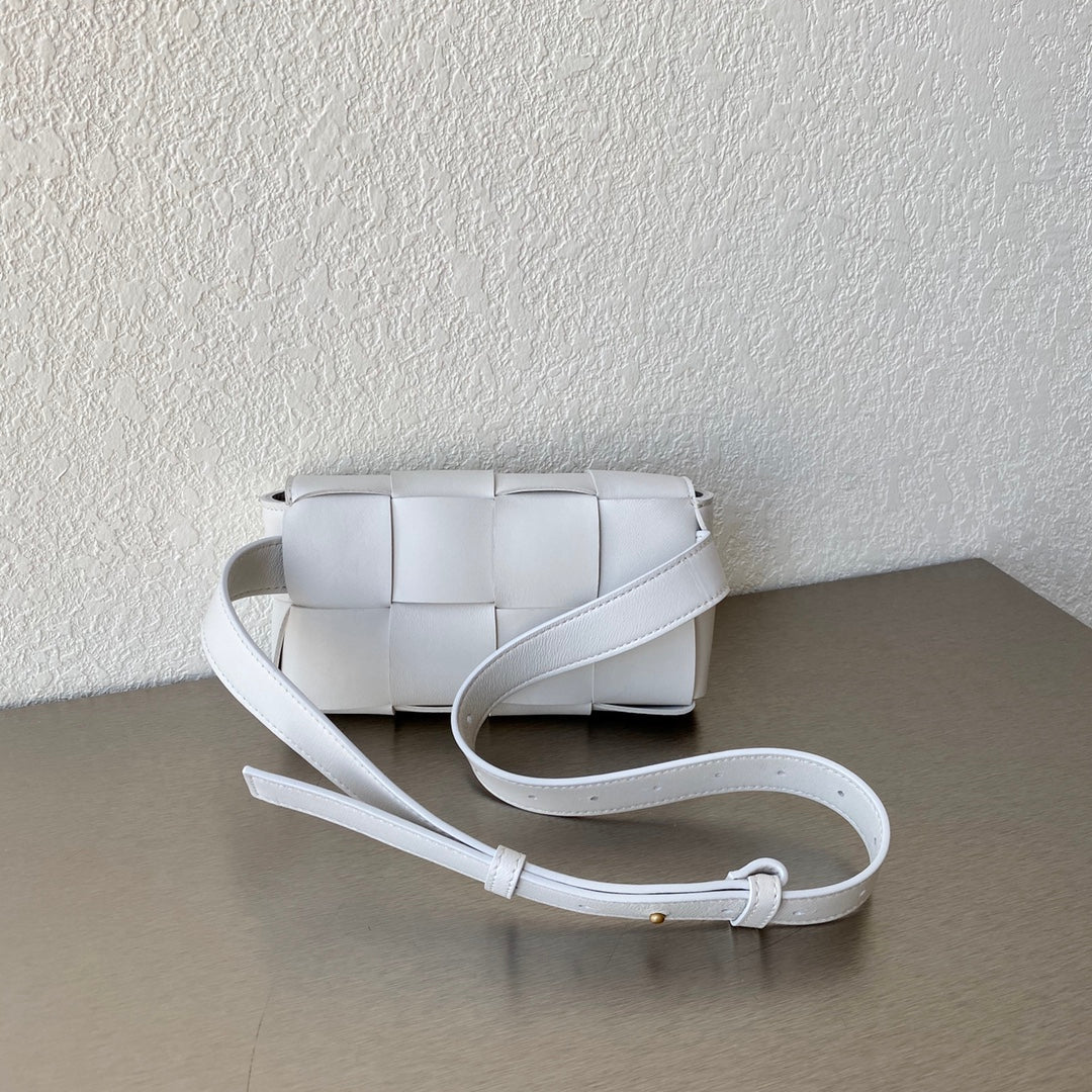 Top Quality Belt Cassette White, For Women, Women’s Bags 7in/18cm 668572VMAY19009