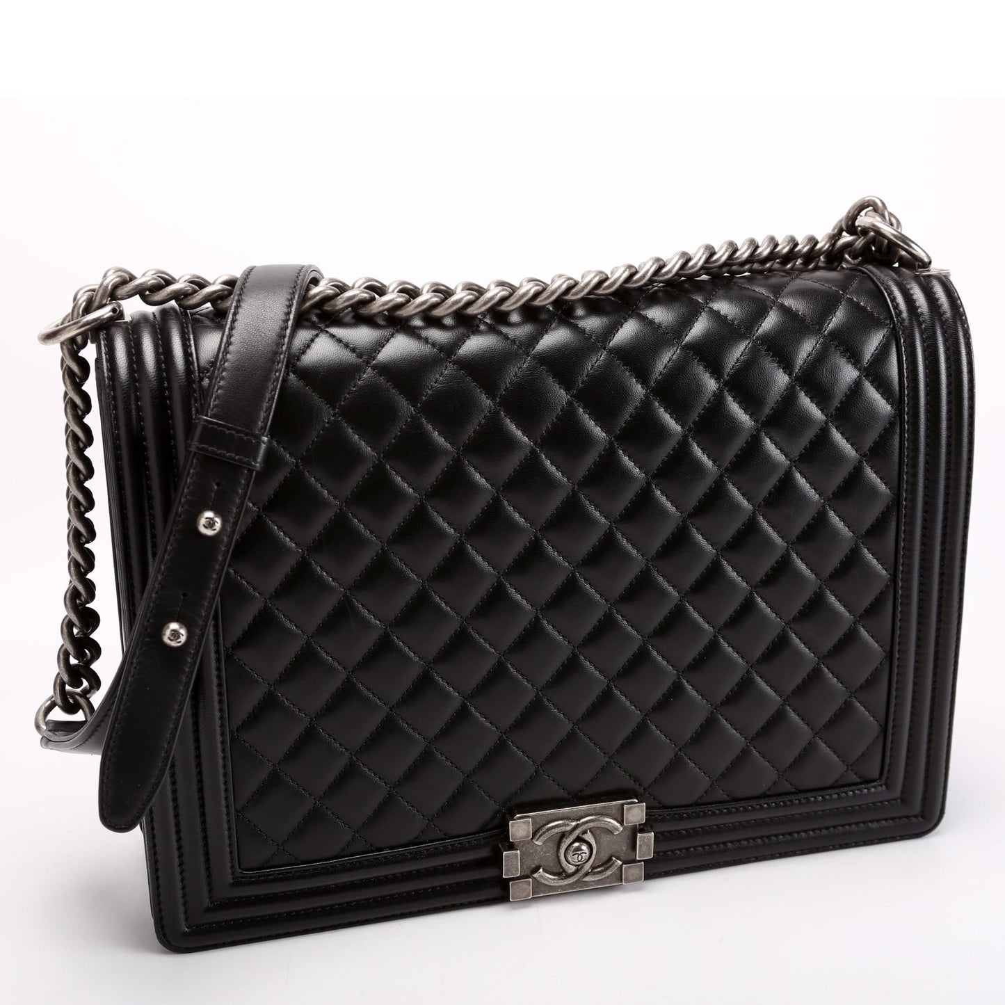 Chanel Boy Flap Large Lambskin Black/Silver Bag