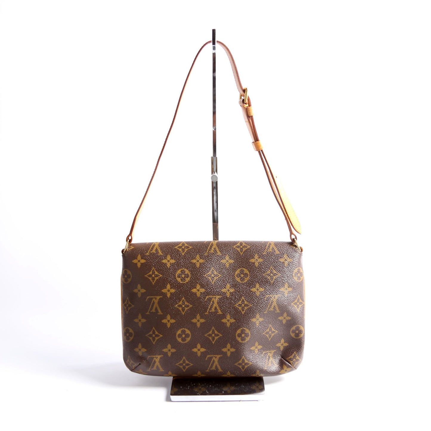 Louis Vuitton M tte Tango Short Monogram
