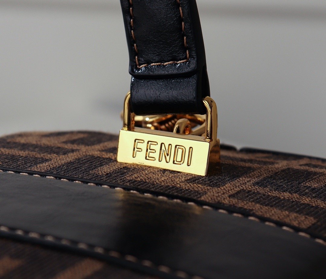 EN - New 1:1 rep  Bags FEI 073