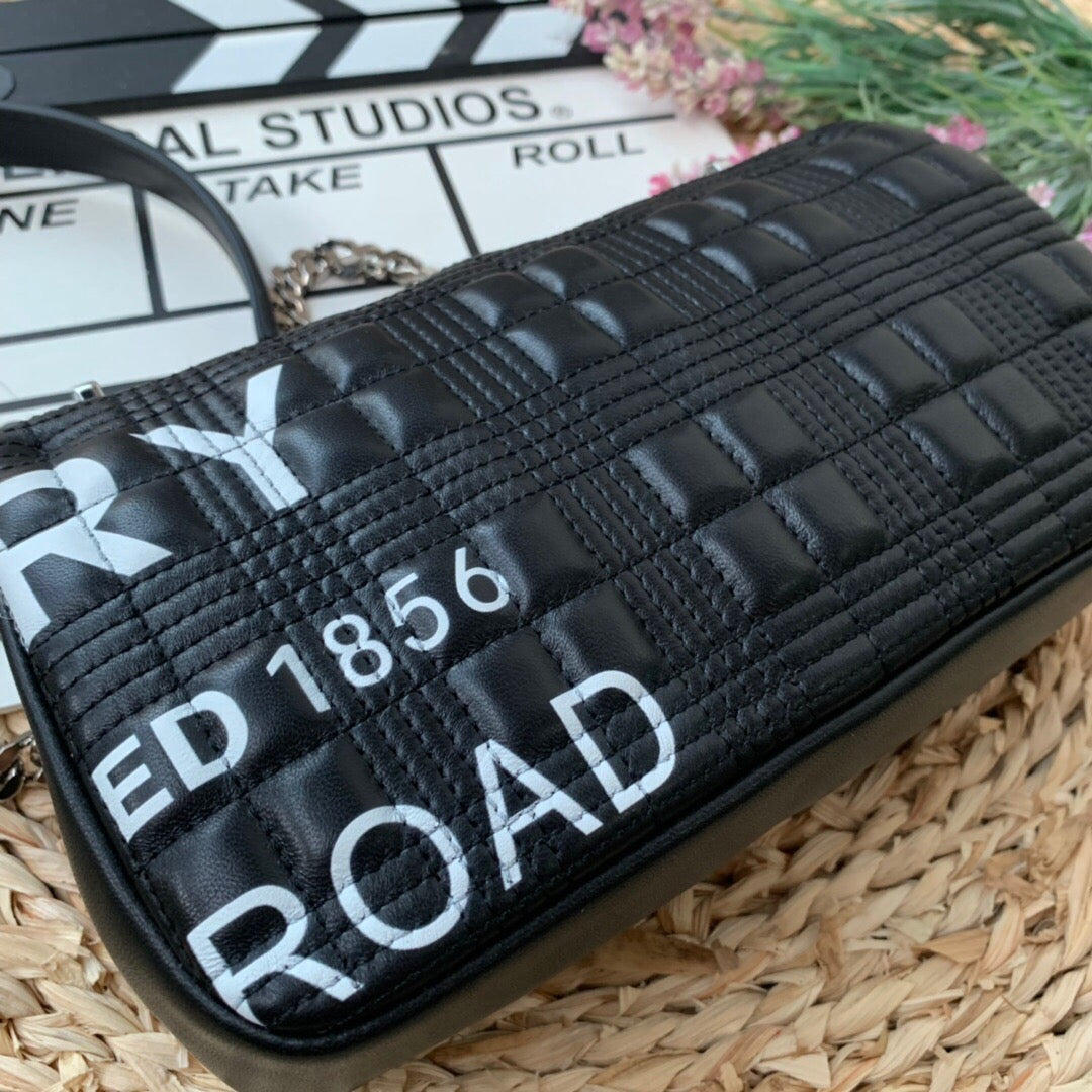 Top Quality Horseferry Print Quilted Small Lola Bag Monogram Black For Women, Bags 9in/23cm 80216191