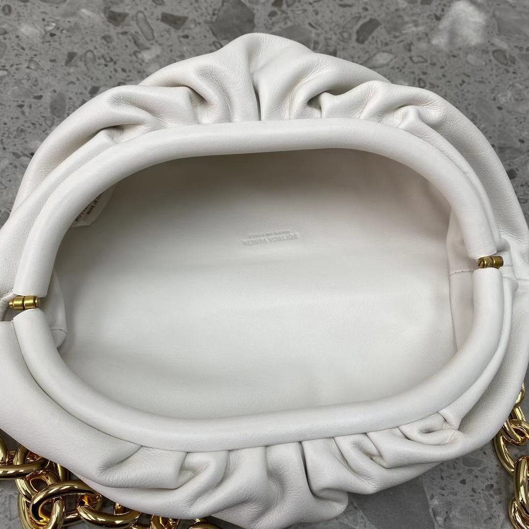 Top Quality Chain Pouch White, For Women, Women’s Bags 12.2in/31cm