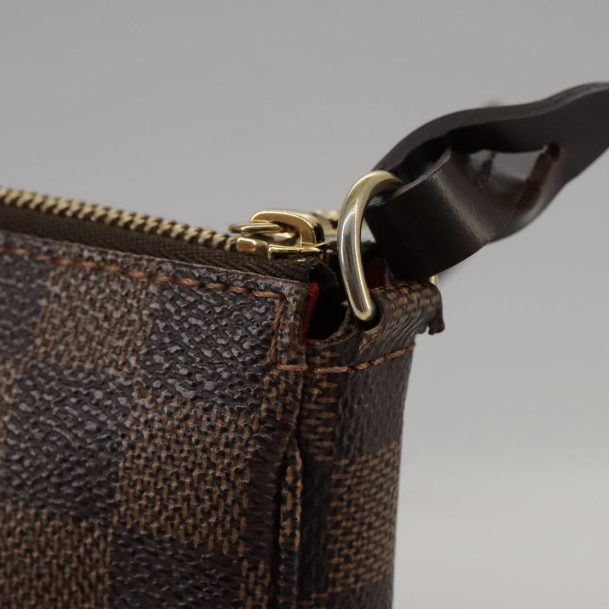 Louis Vuitton Pochette Accessoire