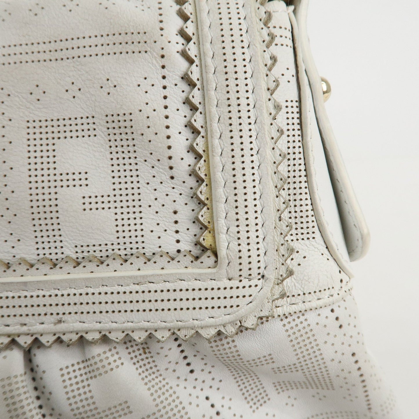 FENDI Zucca Leather Shoulder Bag Hand Bag White 8BR445  d
