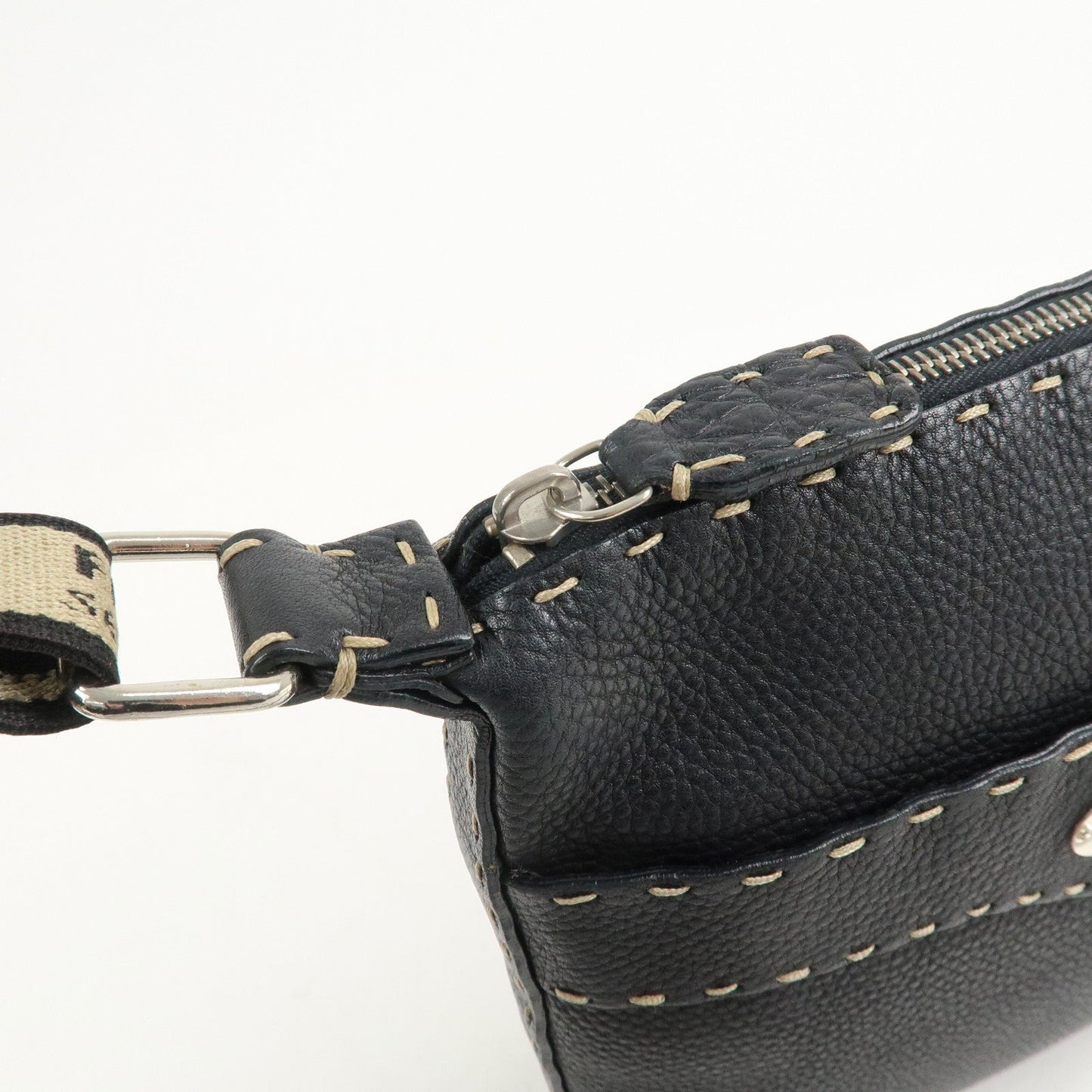 FENDI Selleria Leather Shoulder Bag Crossbody Bag Black 8BT092  d
