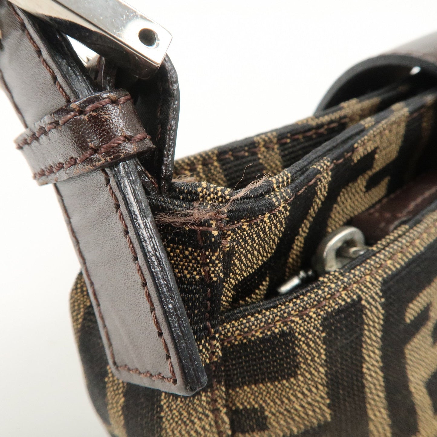 FENDI Zucca Canvas Leather Hand Bag Brown Black  d
