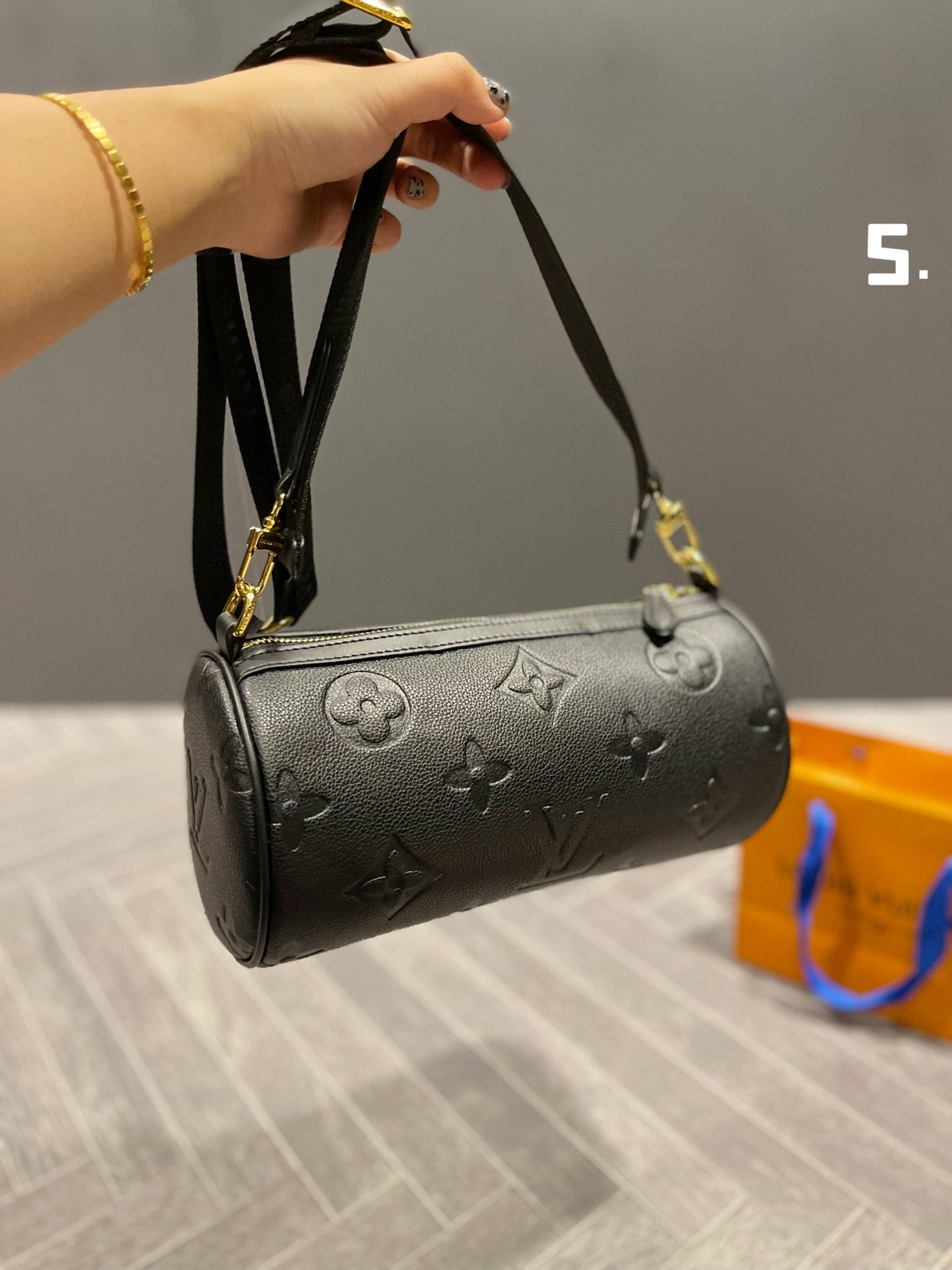 EN - New 1:1 rep Lux Bags LUV 544