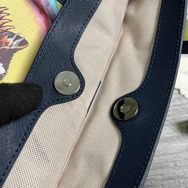 Top Quality -  Bags - 1622