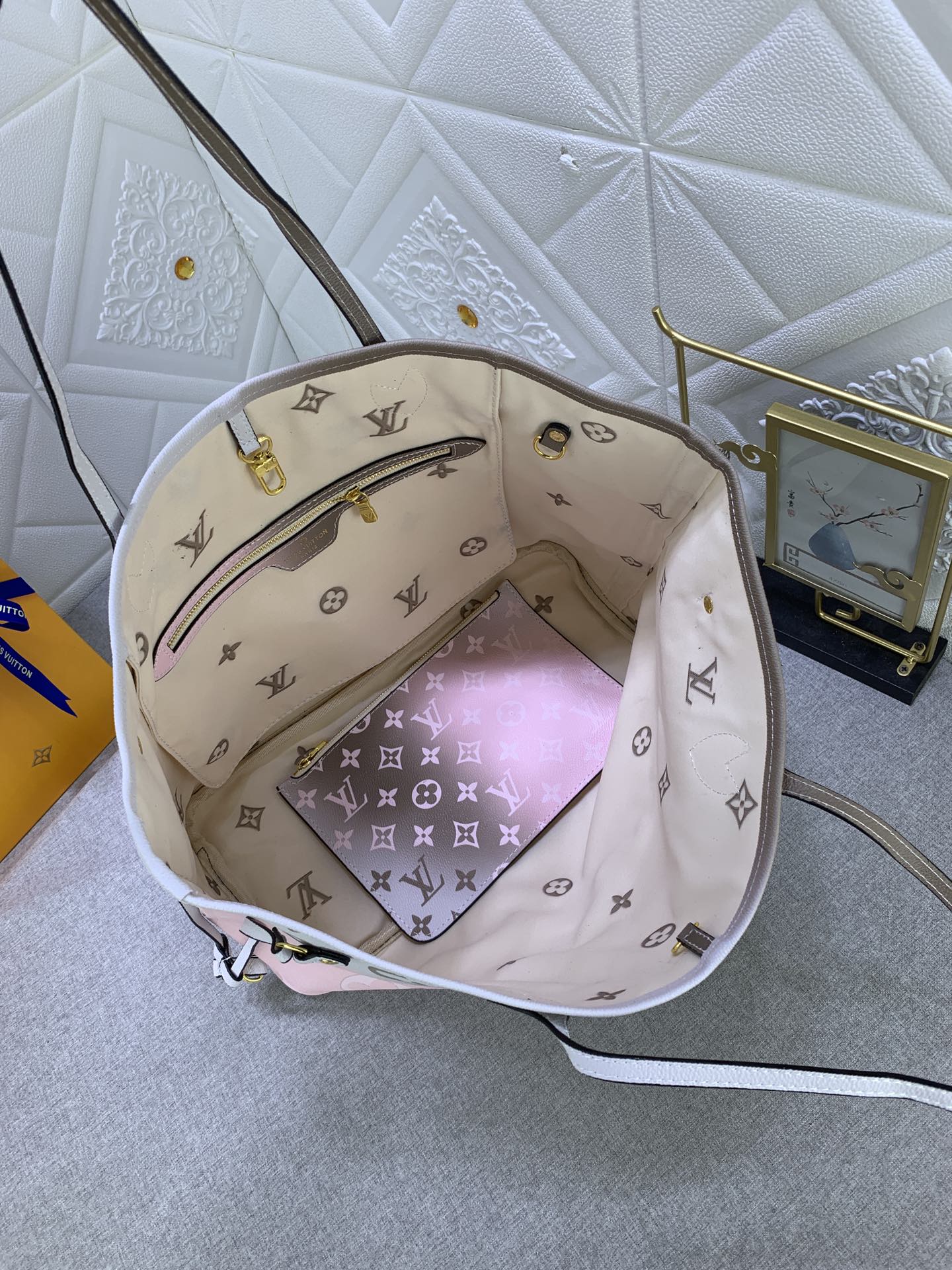 EN - New 1:1 rep Bag LUV 650