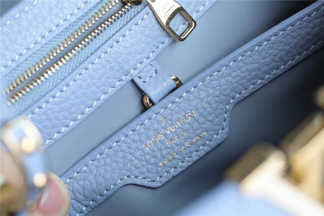 Top Quality Capucines MM Taurillon Light Blue/ Beige For Women, Womens Bags, Shoulder And Crossbody Bags 12.4in/31.5cm Top Quality 