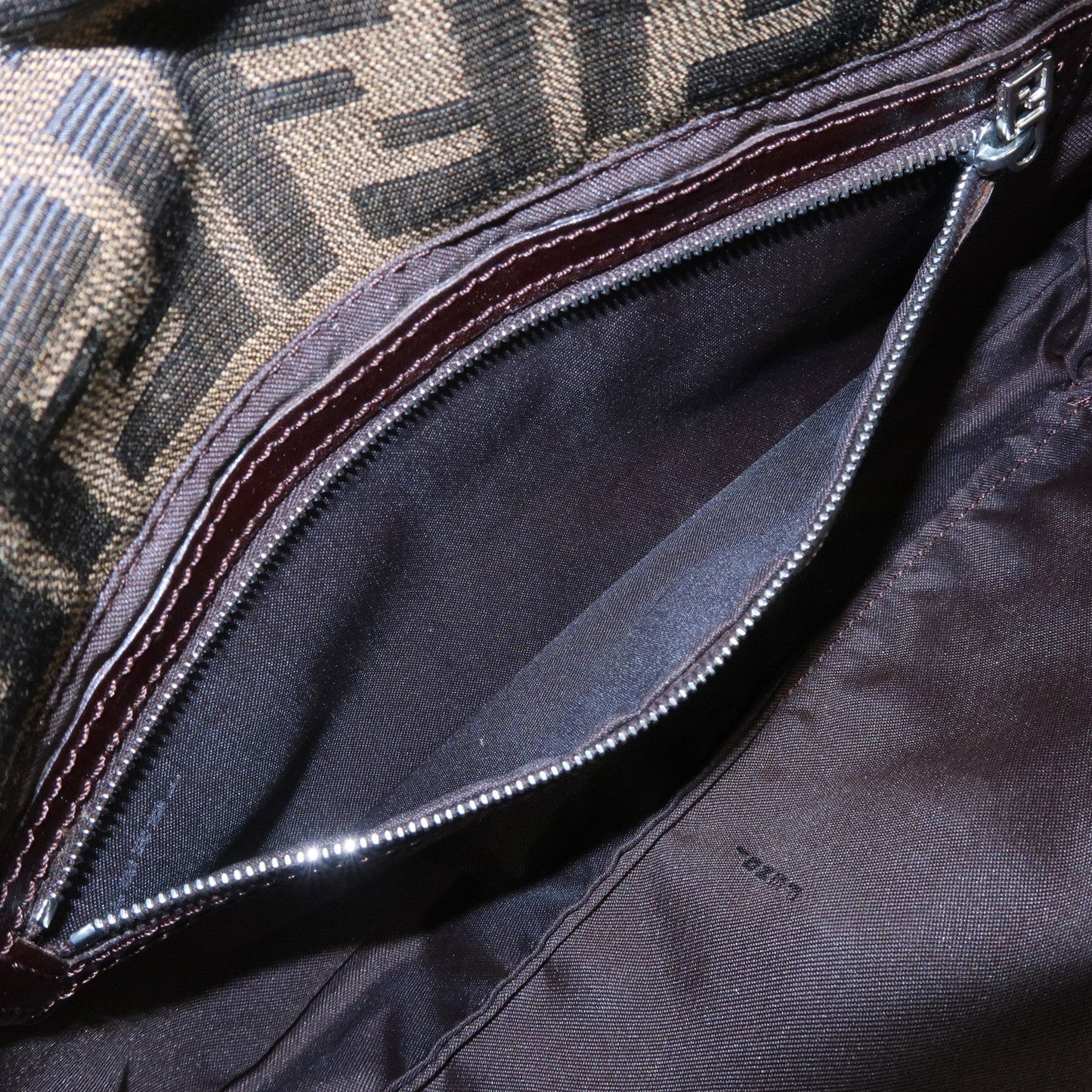 FENDI Mamma Baguette Zucca Canvas Leather Shoulder Bag 26424  d