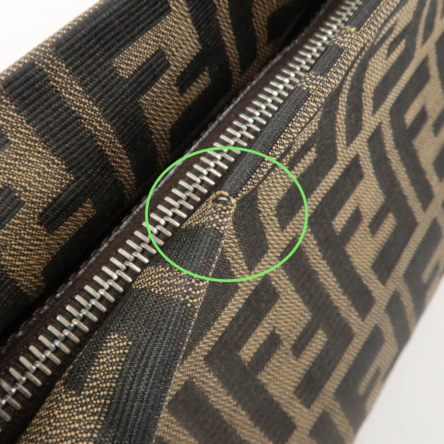 FENDI Zucca Canvas Leather Shoulder Bag Brown Black 26566  d