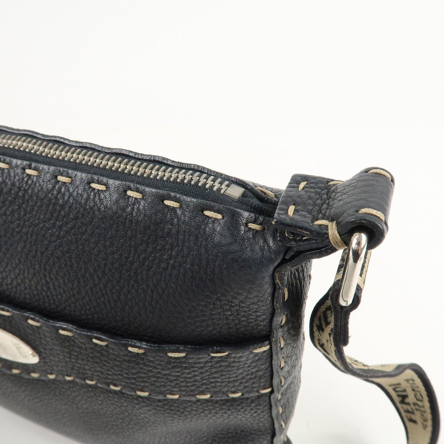 FENDI Selleria Leather Shoulder Bag Crossbody Bag Black 8BT092  d