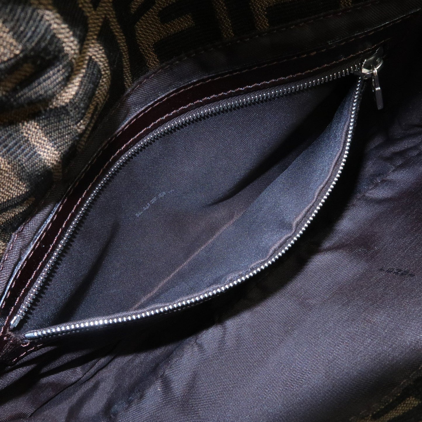 FENDI Mamma Baguette Zucca Canvas Leather Shoulder Bag 26424  d