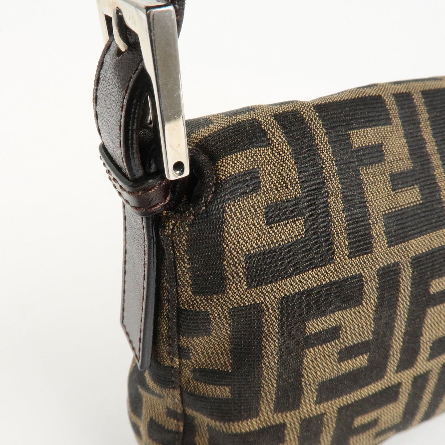 FENDI Zucca Mamma Baguette Canvas Shoulder Bag Brown Black 26424  d