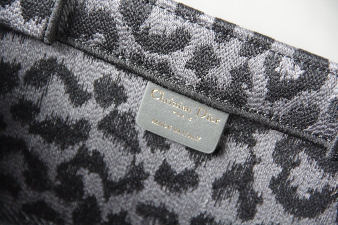EN - New 1:1 rep  Bags DIR 260