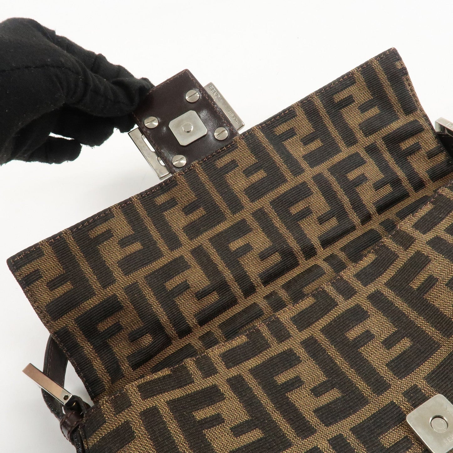 FENDI Mamma Baguette Zucca Canvas Shoulder Bag Brown Black 26424  d
