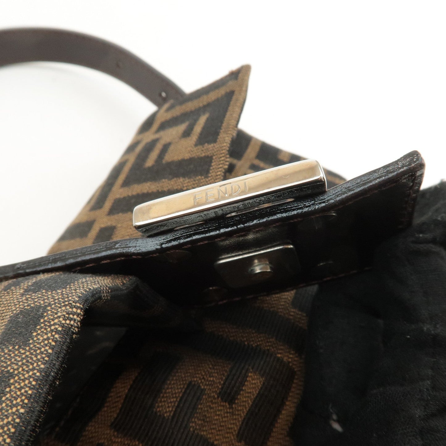 FENDI Mamma Baguette Zucca Canvas Shoulder Bag Brown Black 26424  d