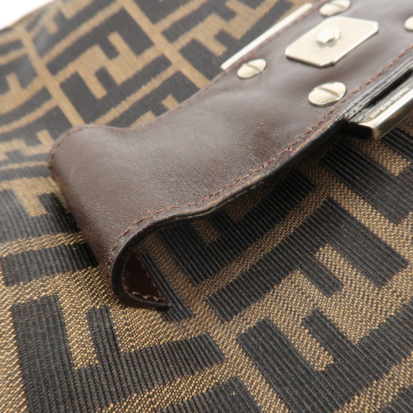 FENDI Zucca Canvas Leather Shoulder Bag Brown 26569  d