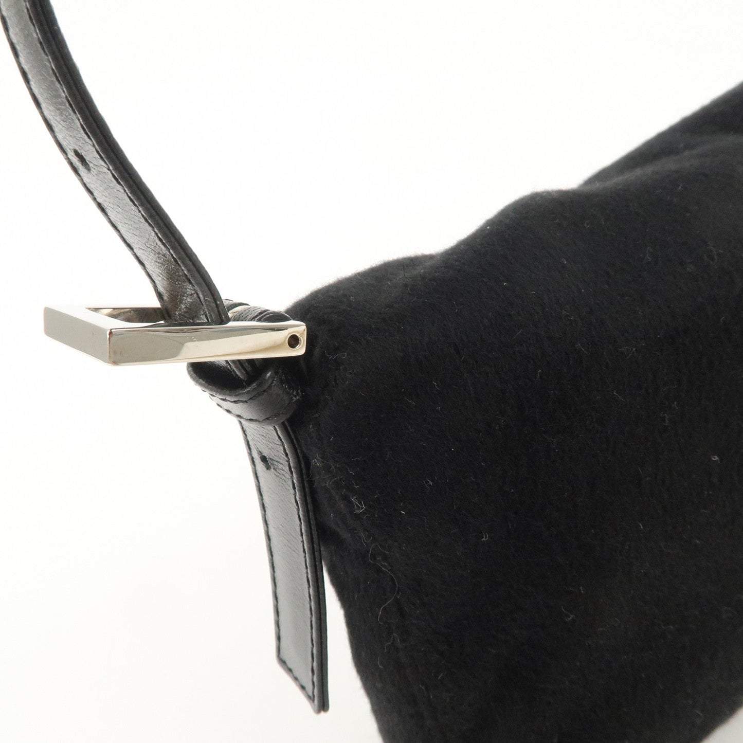 FENDI Mamma Baguette Cashmere Leather Shoulder Bag  Black 26424  d