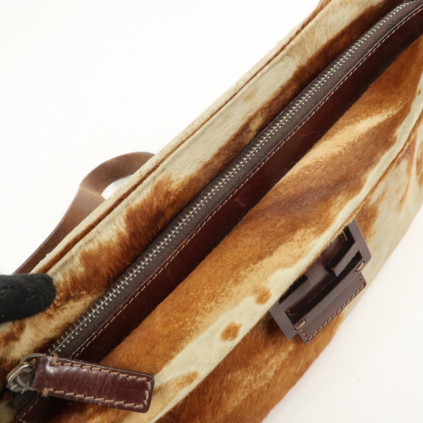FENDI Unborn Calf Leather Shoulder Bag Brown Beige 26566  d