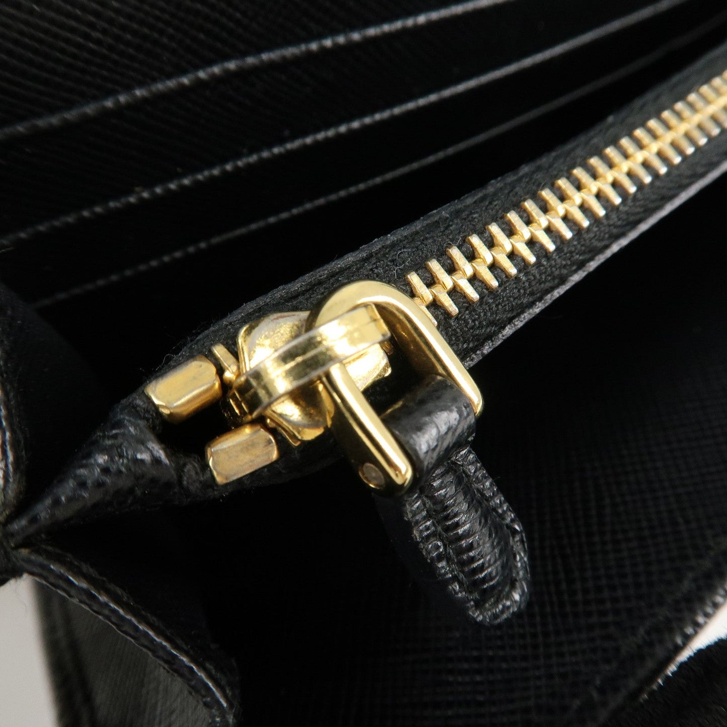 PRADA Saffiano Leather Chain Wallet Purse Black 1MT290  d