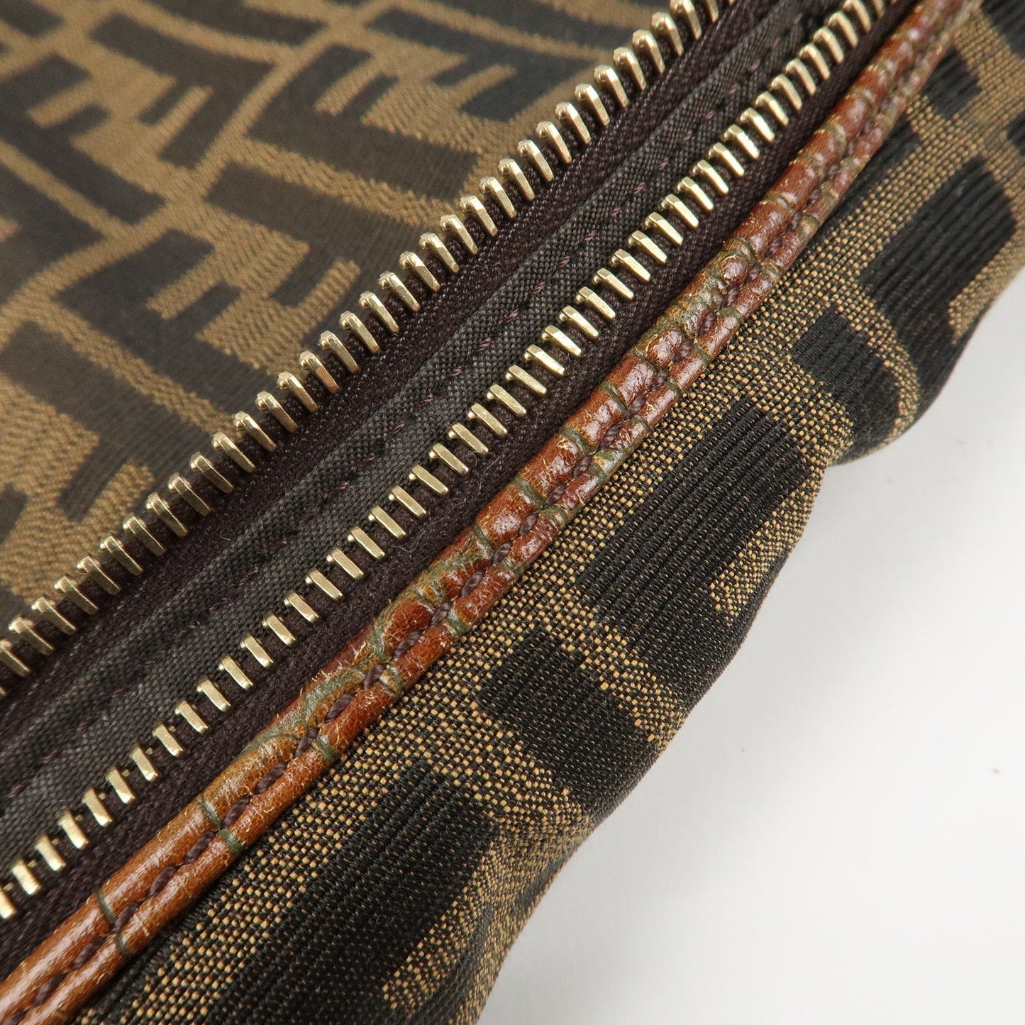 FENDI Zucca Canvas Embossed Leather Shoulder Bag Brown 8BR593  d