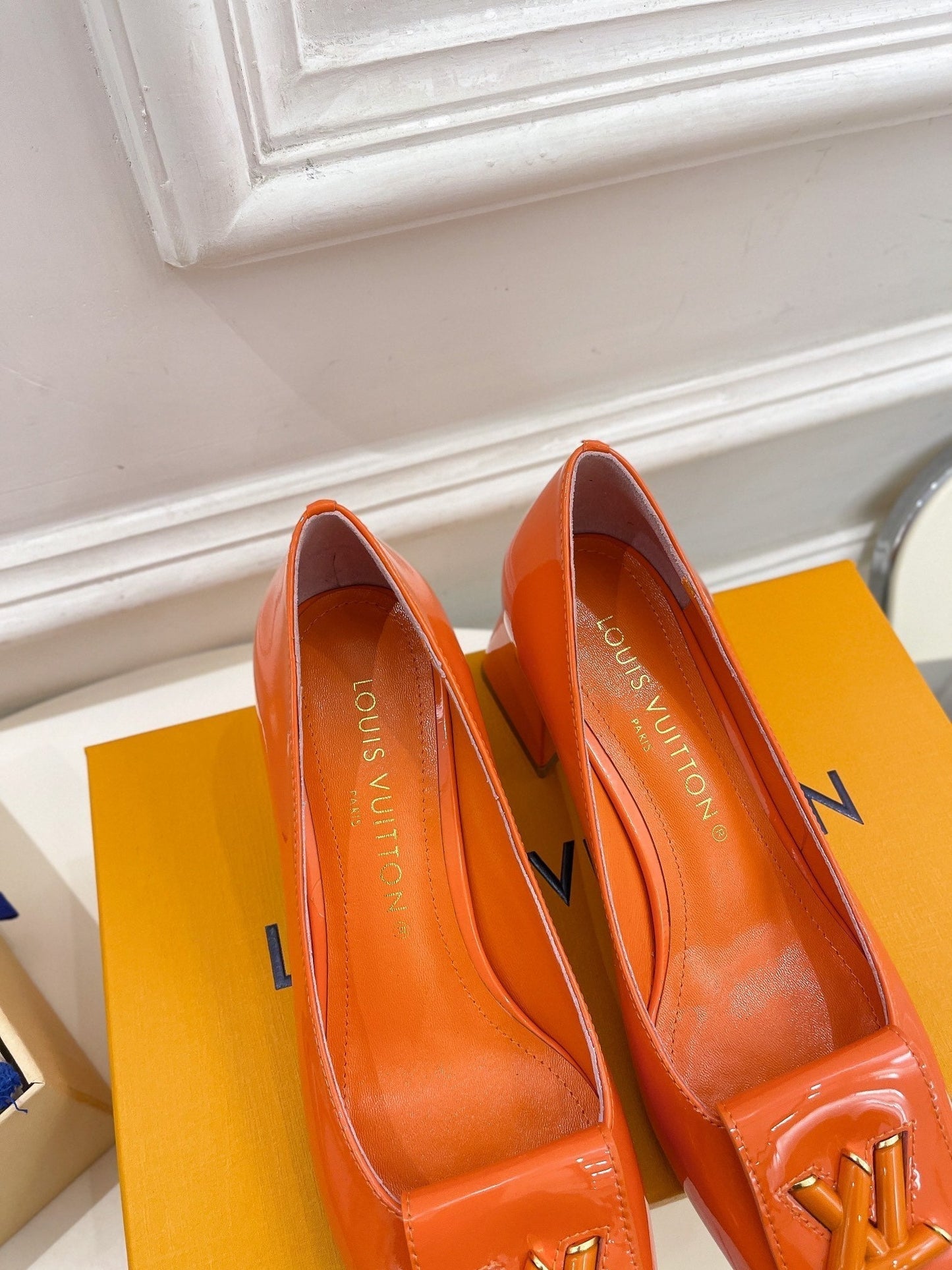 New 1:1 rep LUV High Heel Shoes 034