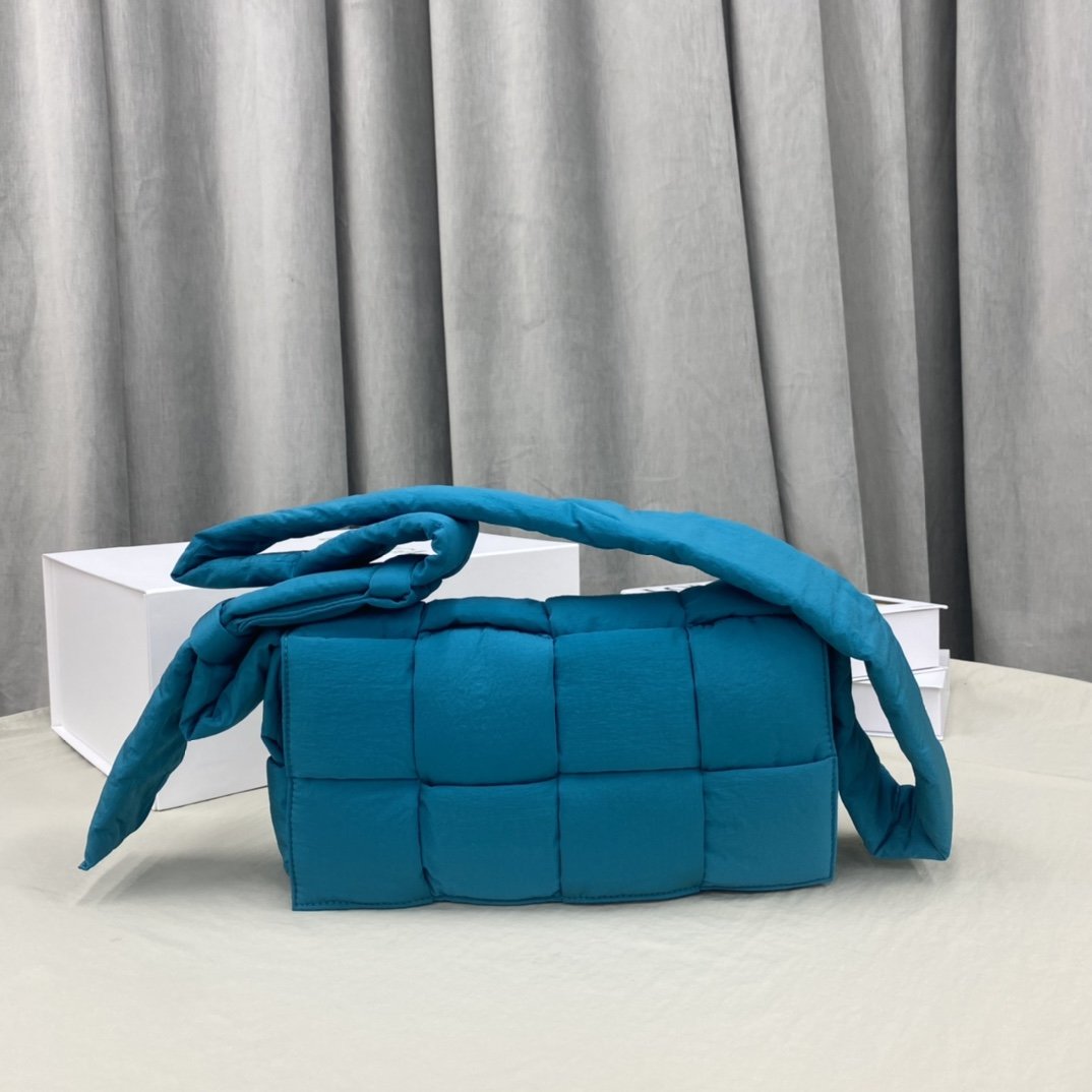 Top Quality Padded Tech Cassette Bag For Women 11.8in/30cm In Blue 628951VBO814634