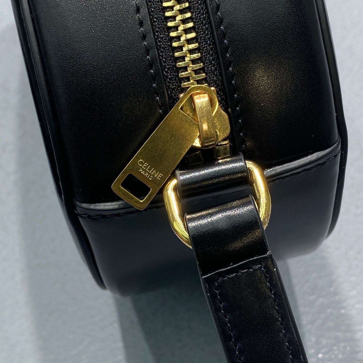 Top Quality Oval Bag Cuir Triomphe Black For Women 8in/20cm 198603DXC.38NO