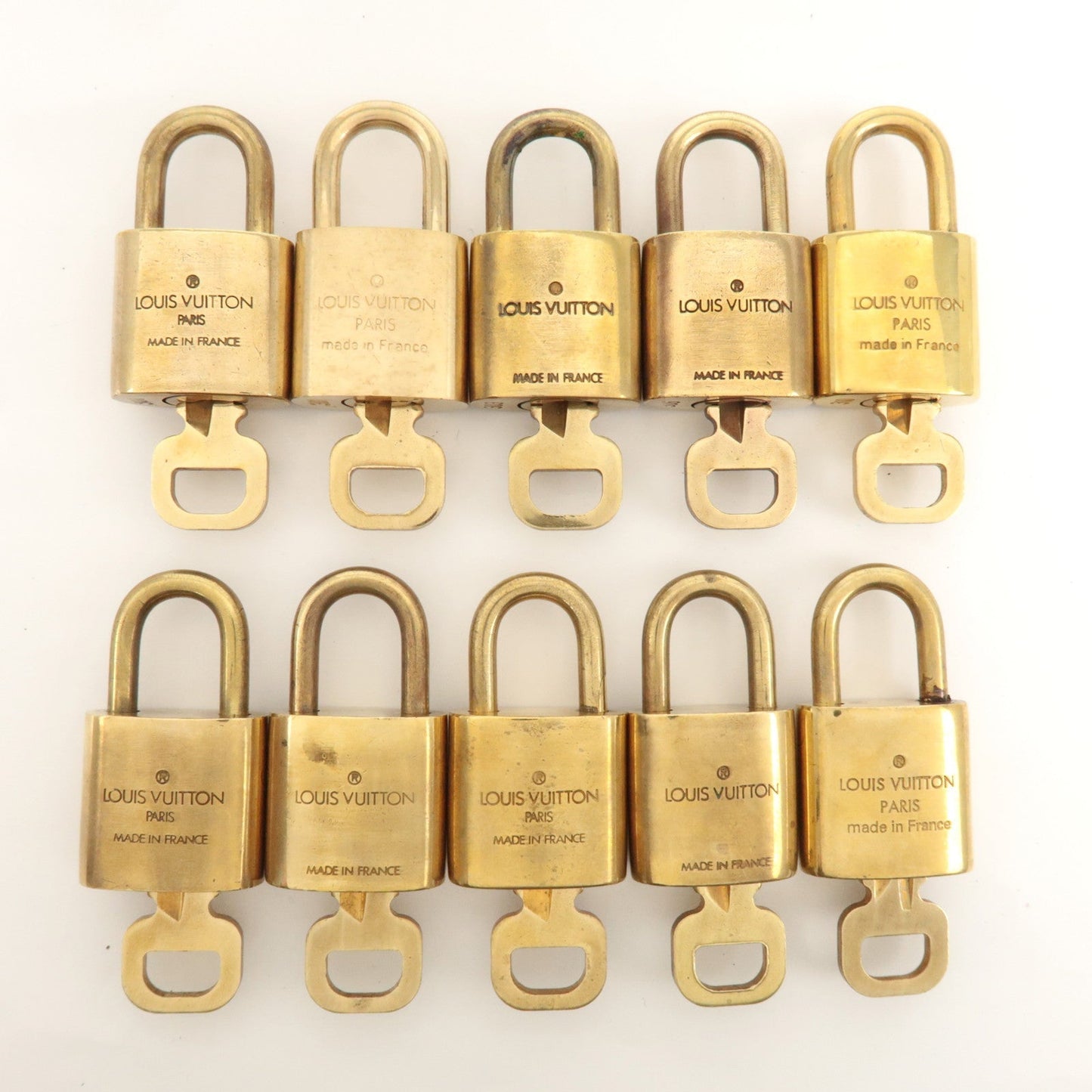 Louis Vuitton Set of 10 Lock & Key Cadena Key Lock Metal Gold  d