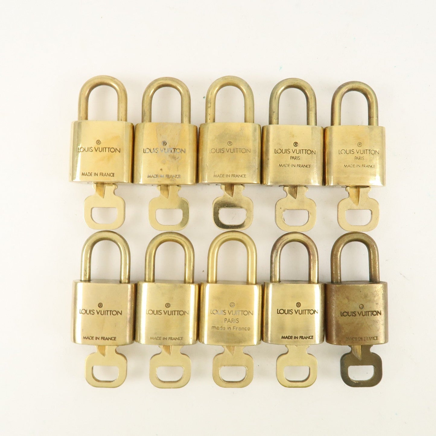 Louis Vuitton Set of 10 Lock & Key Cadena Key Lock Metal Gold  d