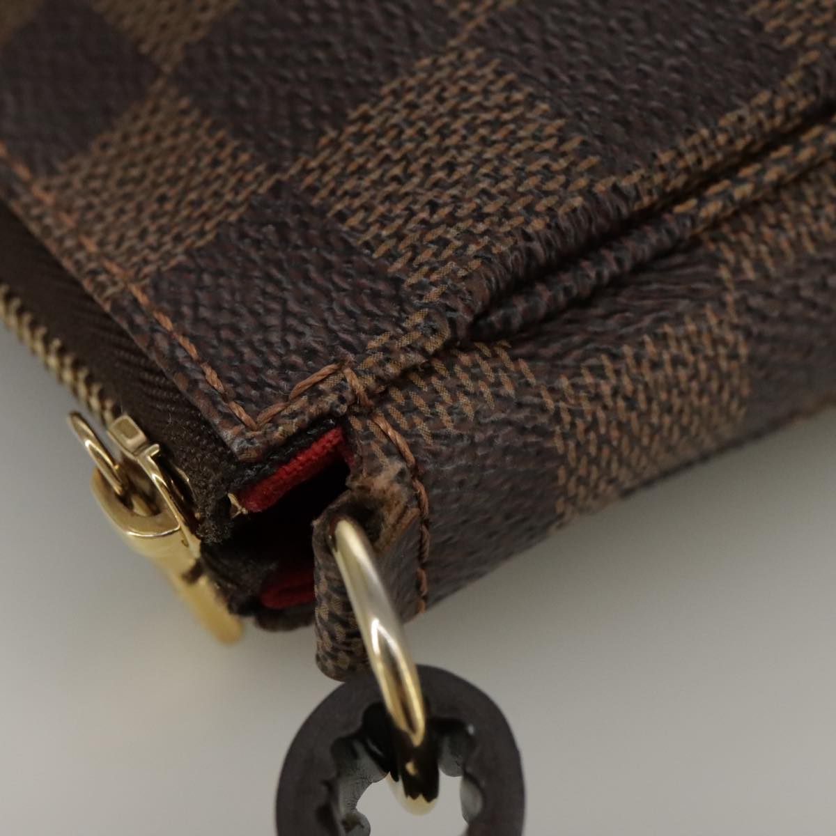 Louis Vuitton Pochette Accessoire