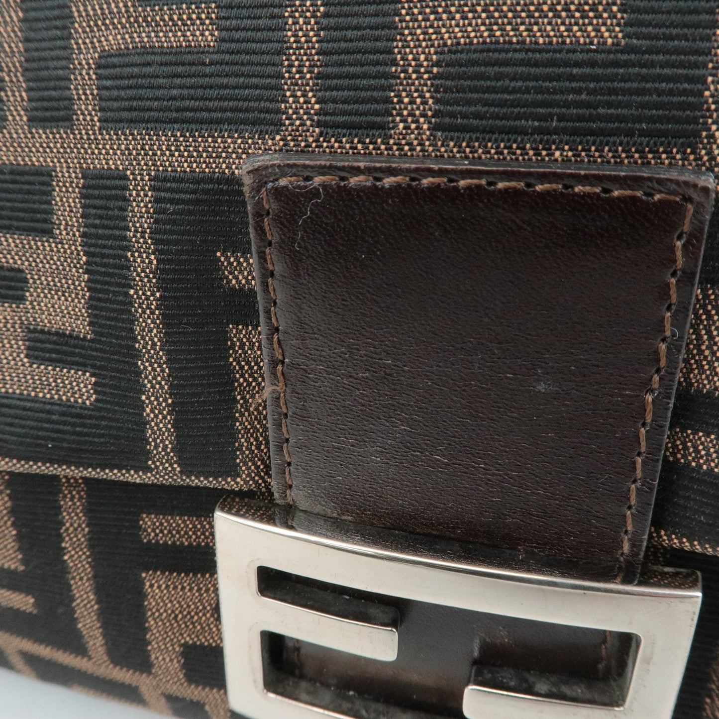 FENDI Mamma Baguette Canvas Leather Shoulder Bag Silver HDW 26325  d