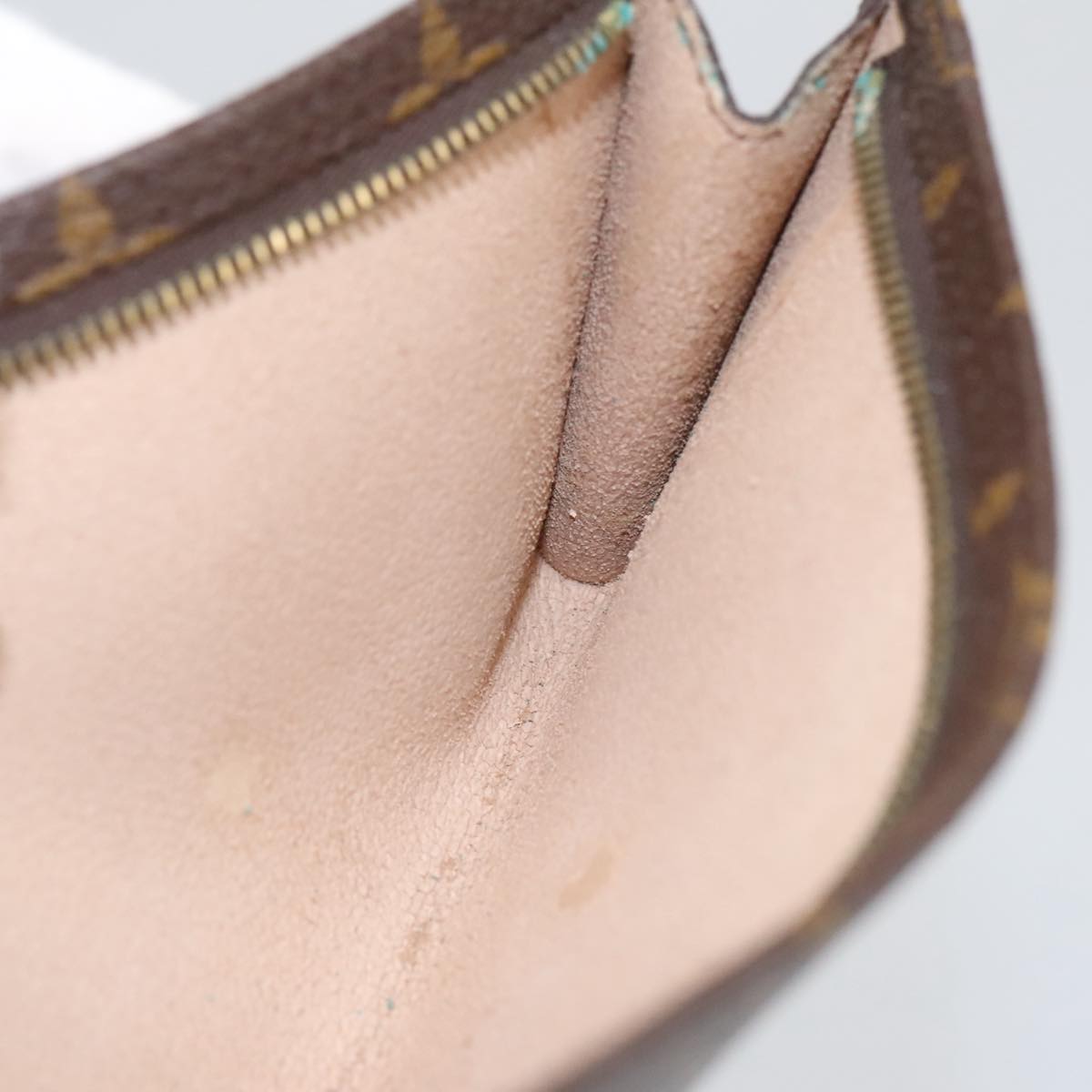 Louis Vuitton Pochette Accessoire