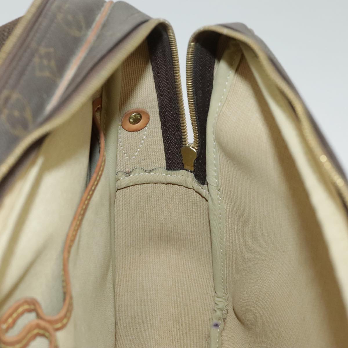 Louis Vuitton Reporter